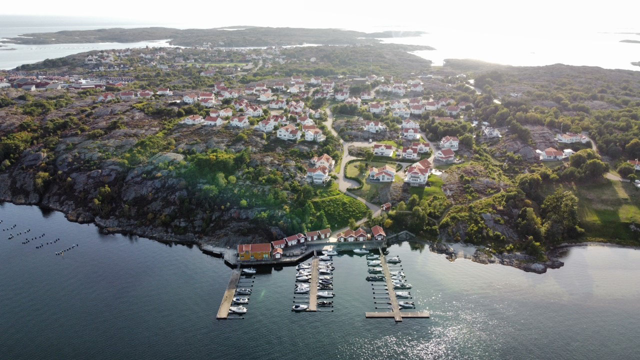 The little harbour in Tången with the island Mollön in the background