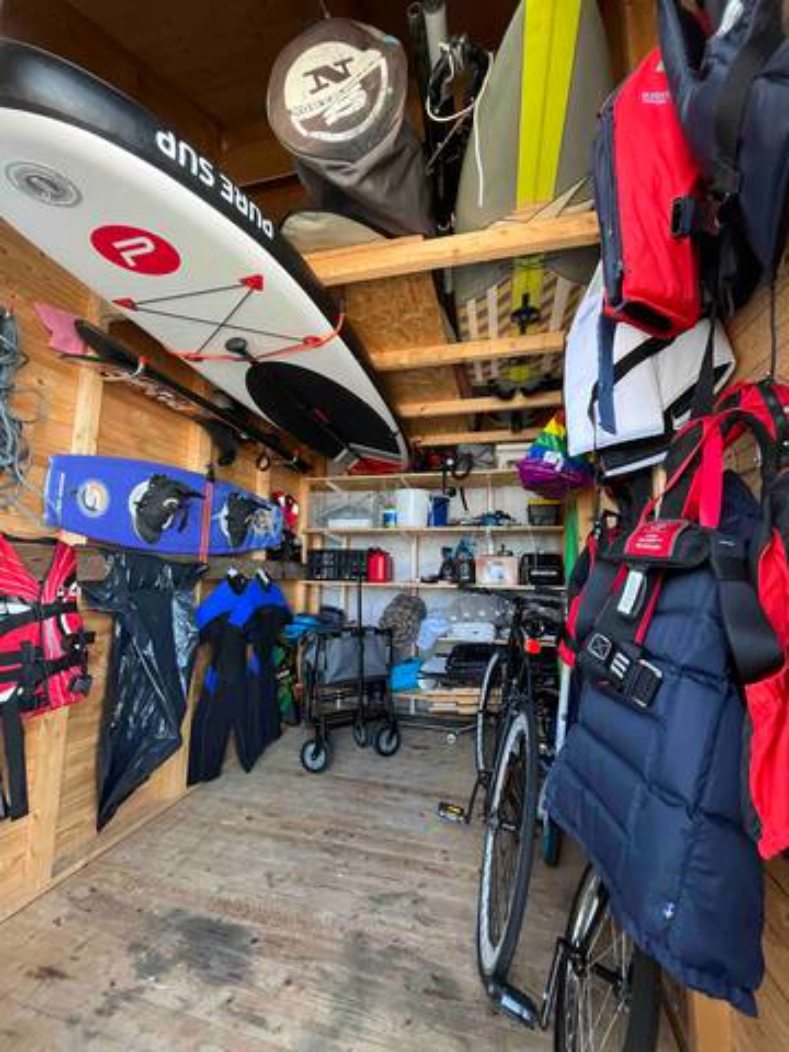 Our boat house with everything you need for a sunny day